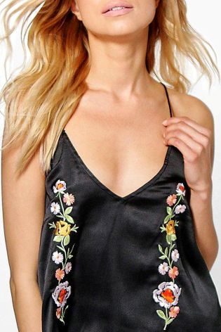 Boohoo Embroidered Cami And Shorts Set